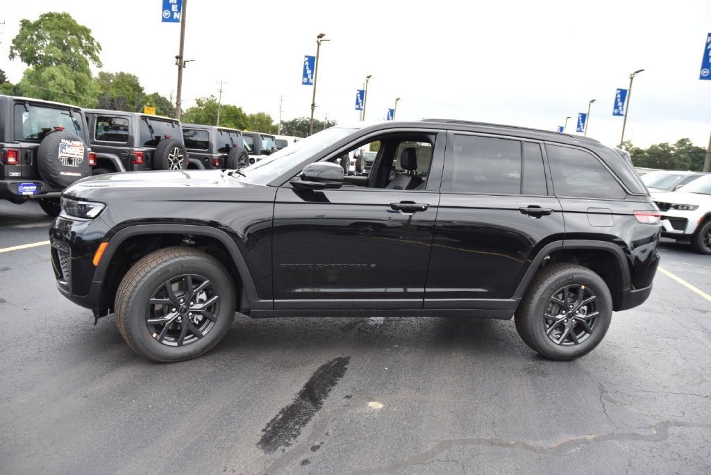 2027 Jeep Grand Cherokee Altitude