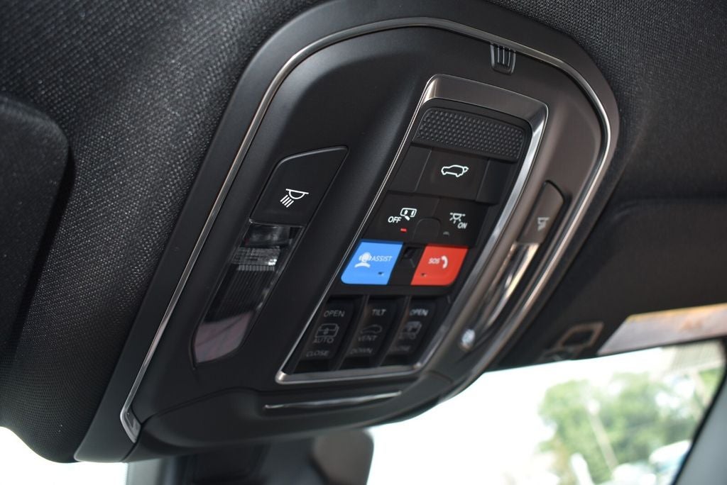 2026 Jeep Grand Cherokee Limited Reserve