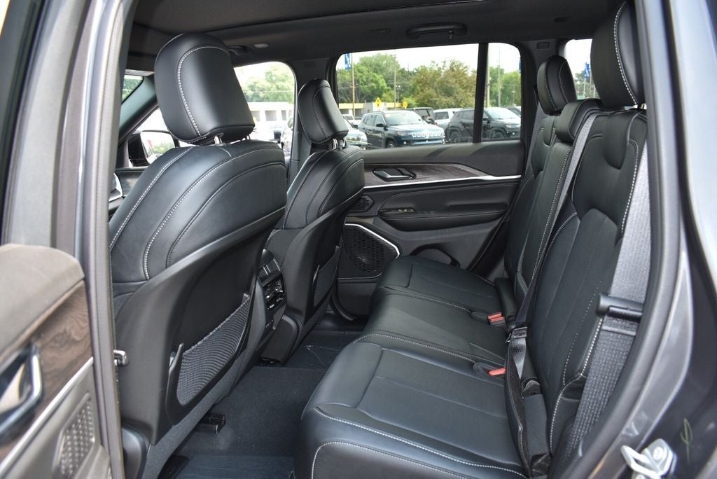 2026 Jeep Grand Cherokee Limited Reserve