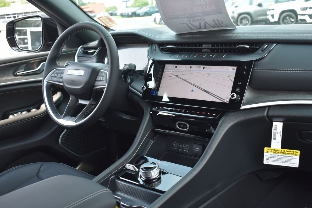 2026 Jeep Grand Cherokee Limited Reserve