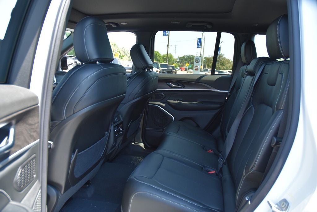 2026 Jeep Grand Cherokee Limited Reserve