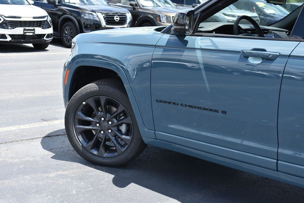 2026 Jeep Grand Cherokee Limited Reserve