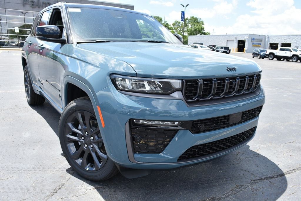 2026 Jeep Grand Cherokee Limited Reserve