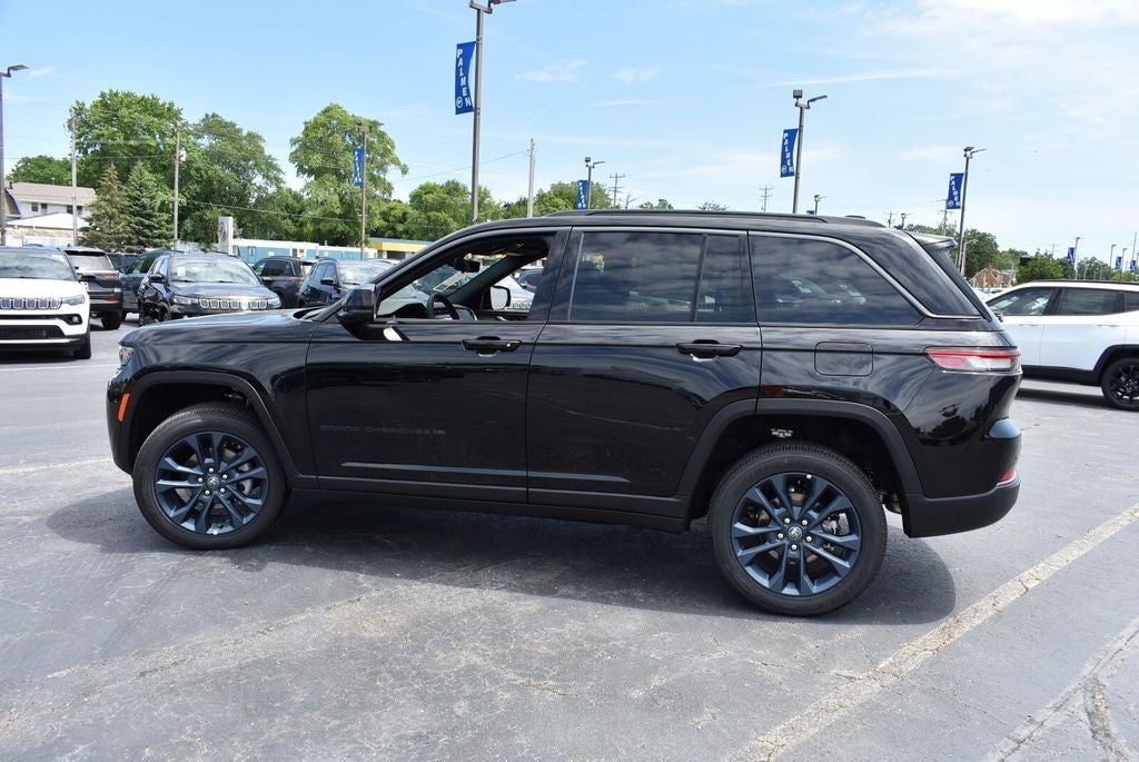 2026 Jeep Grand Cherokee 85th Anniversary Edition