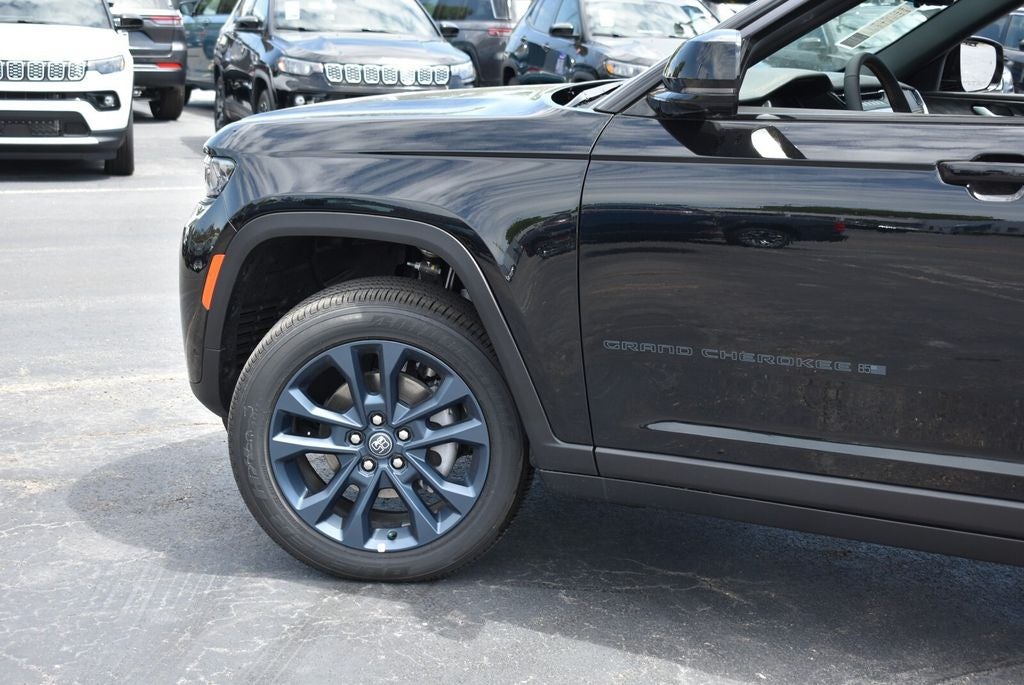 2026 Jeep Grand Cherokee 85th Anniversary Edition