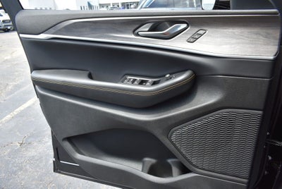 2026 Jeep Grand Cherokee 85th Anniversary Edition