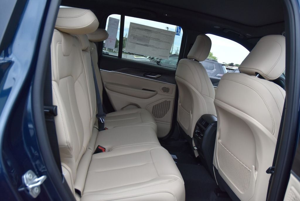 2027 Jeep Grand Cherokee Limited