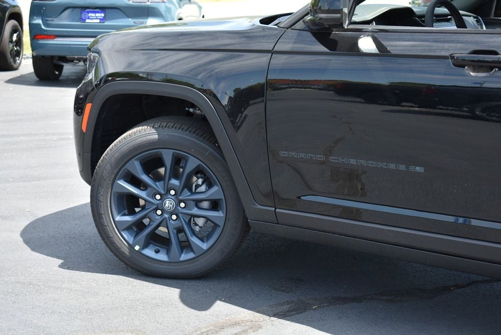 2026 Jeep Grand Cherokee 85th Anniversary Edition