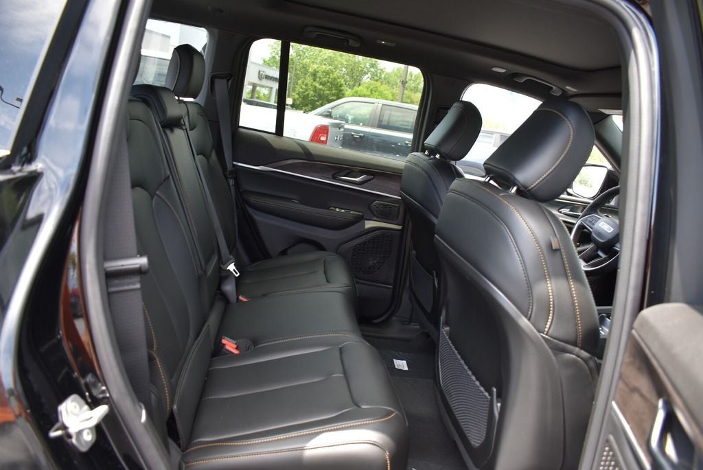 2026 Jeep Grand Cherokee 85th Anniversary Edition