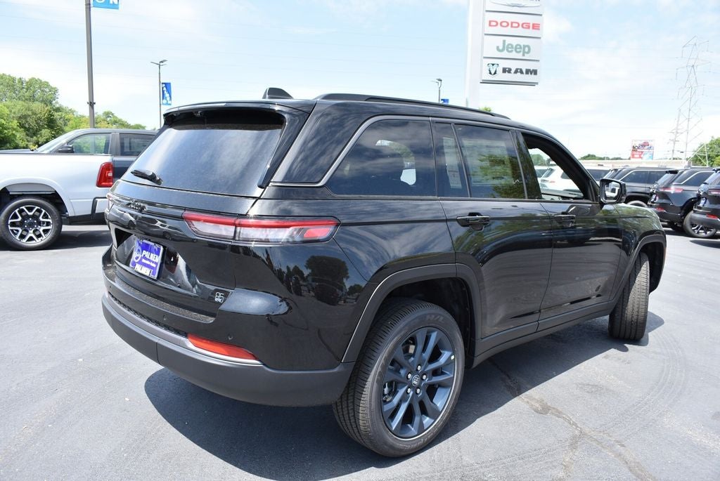 2026 Jeep Grand Cherokee 85th Anniversary Edition