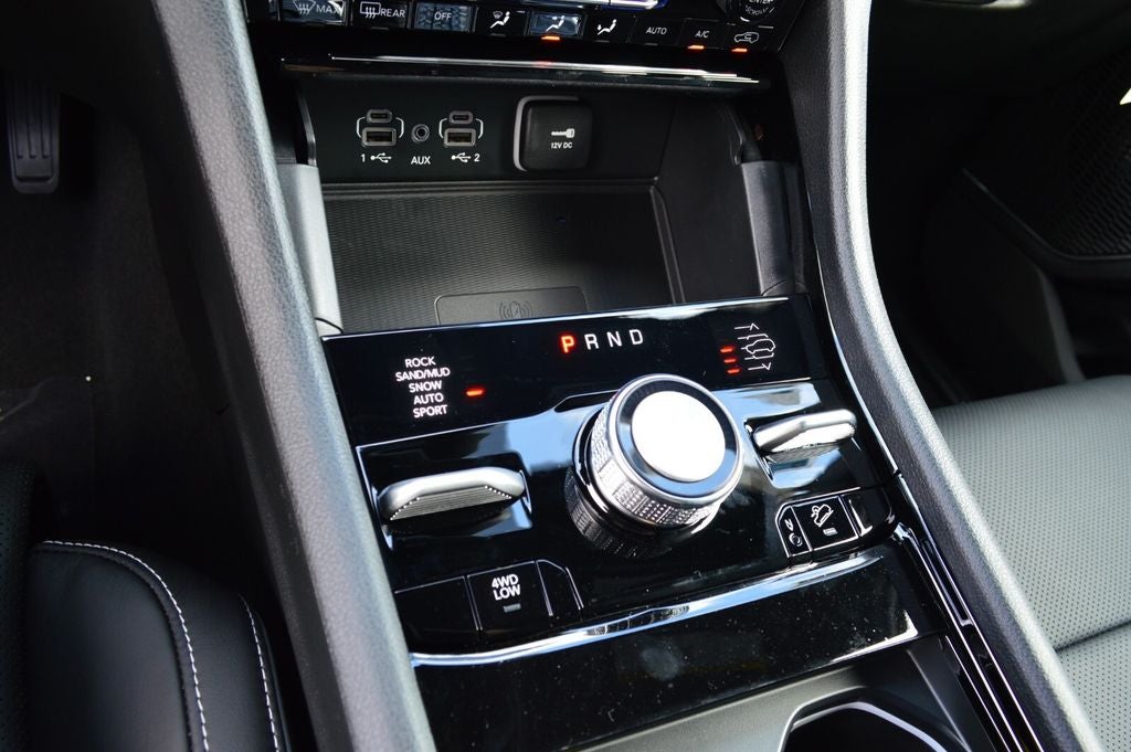 2025 Jeep Grand Cherokee Overland