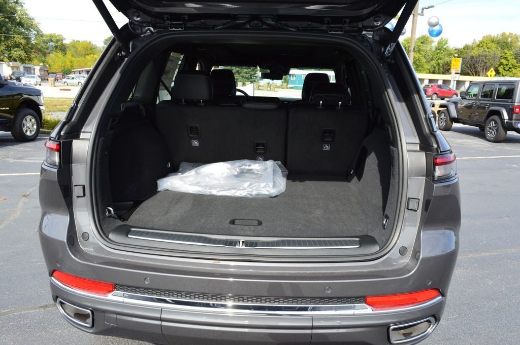 2025 Jeep Grand Cherokee Overland