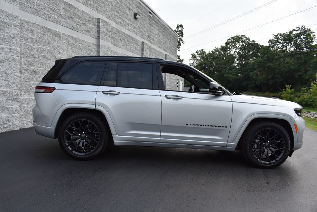 2025 Jeep Grand Cherokee Summit Reserve