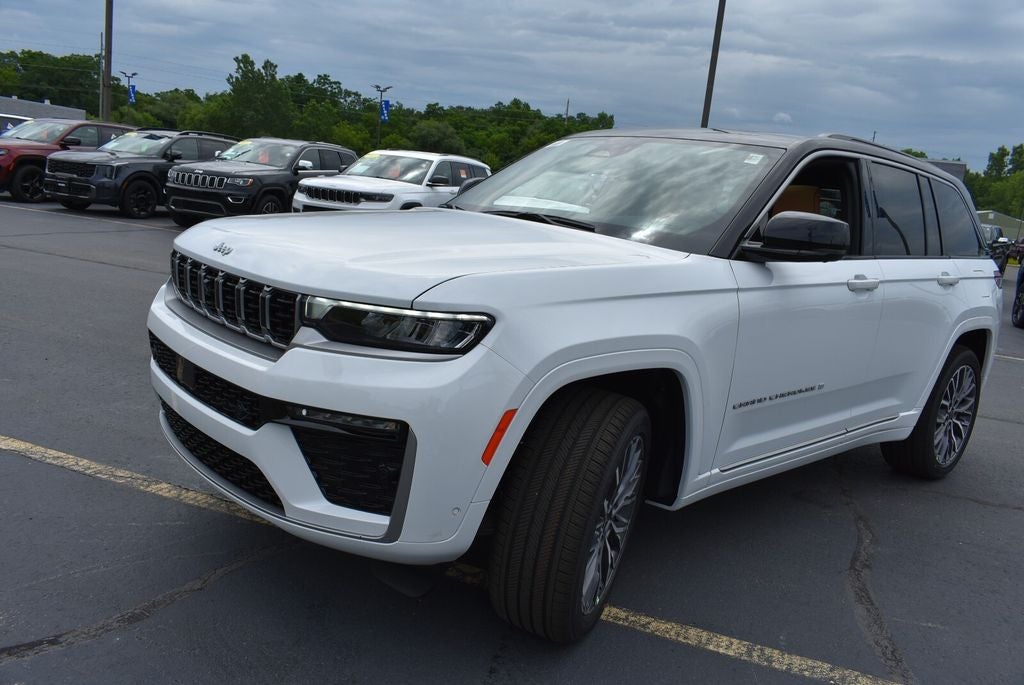 2026 Jeep Grand Cherokee Summit