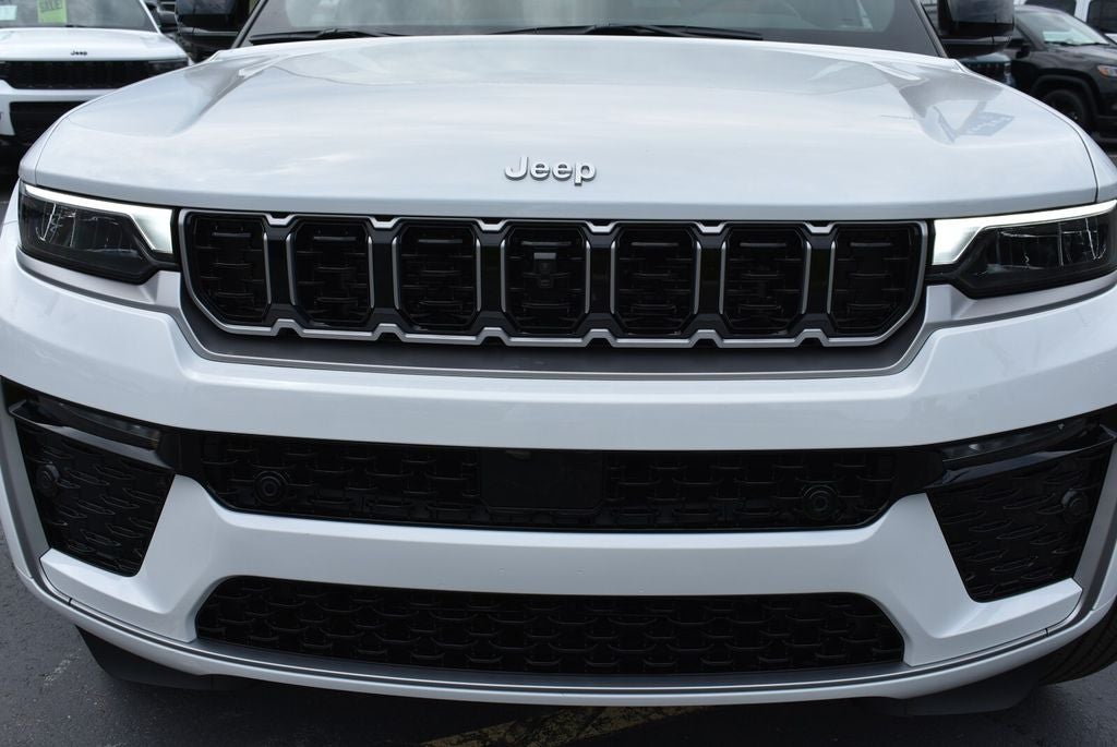 2026 Jeep Grand Cherokee Summit
