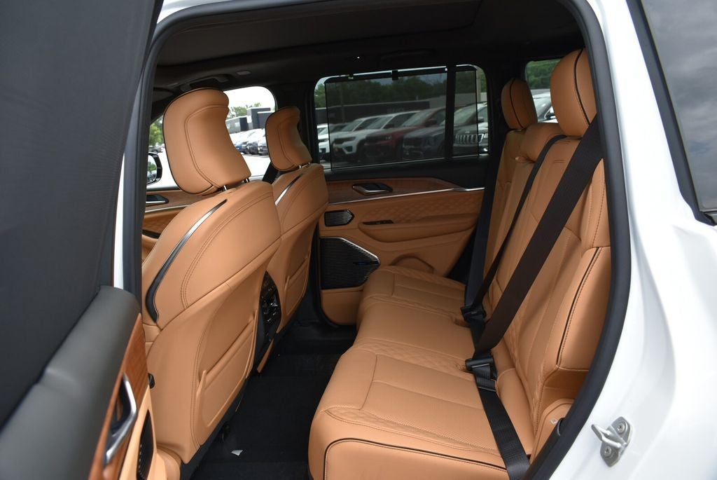 2026 Jeep Grand Cherokee Summit
