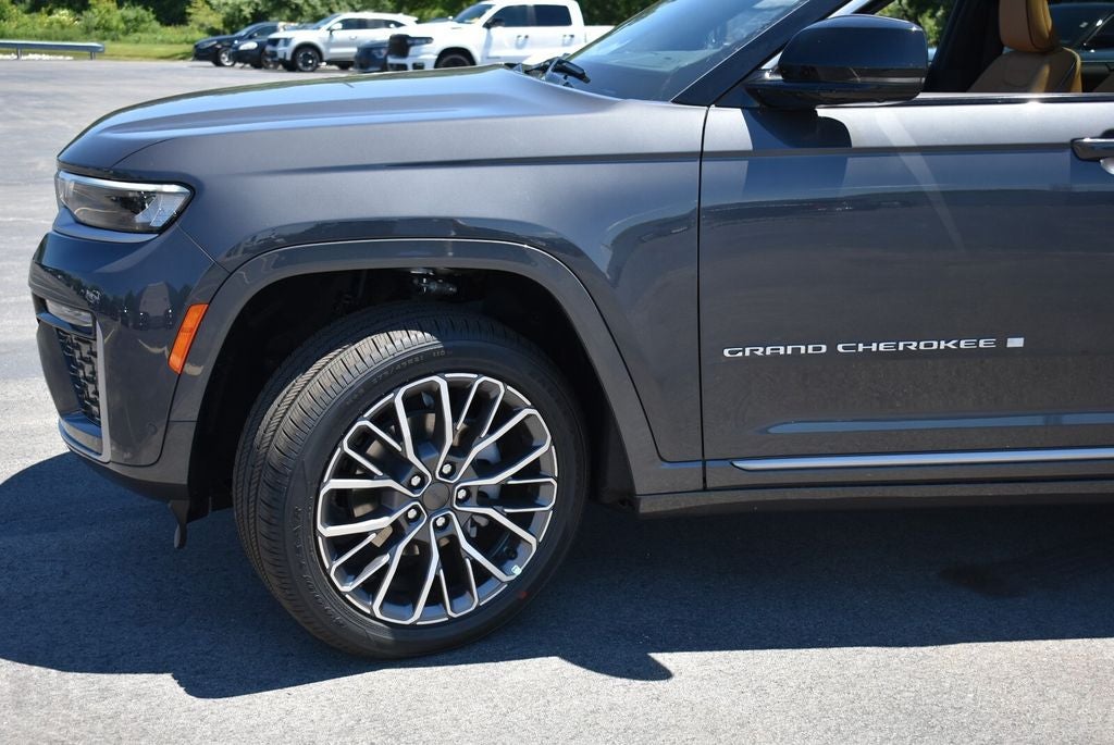 2026 Jeep Grand Cherokee Summit