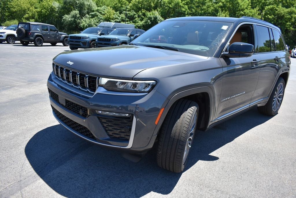 2026 Jeep Grand Cherokee Summit