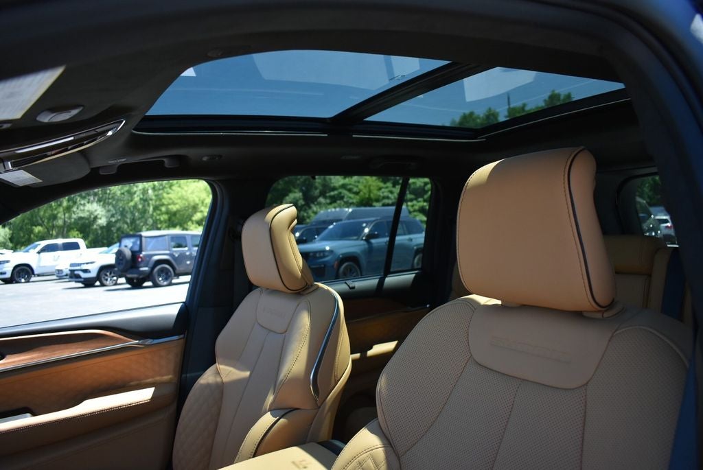 2026 Jeep Grand Cherokee Summit