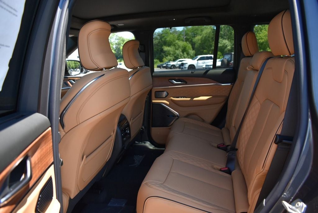 2026 Jeep Grand Cherokee Summit
