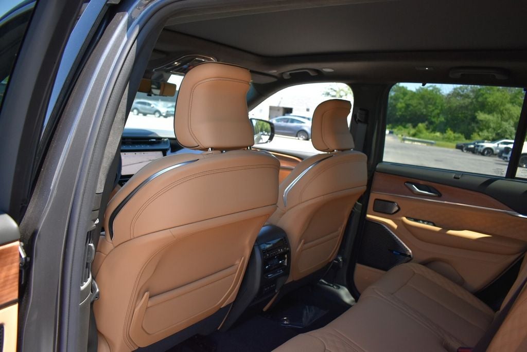 2026 Jeep Grand Cherokee Summit