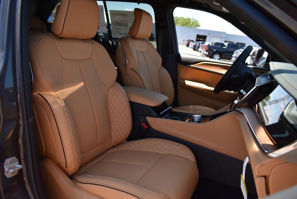 2026 Jeep Grand Cherokee Summit