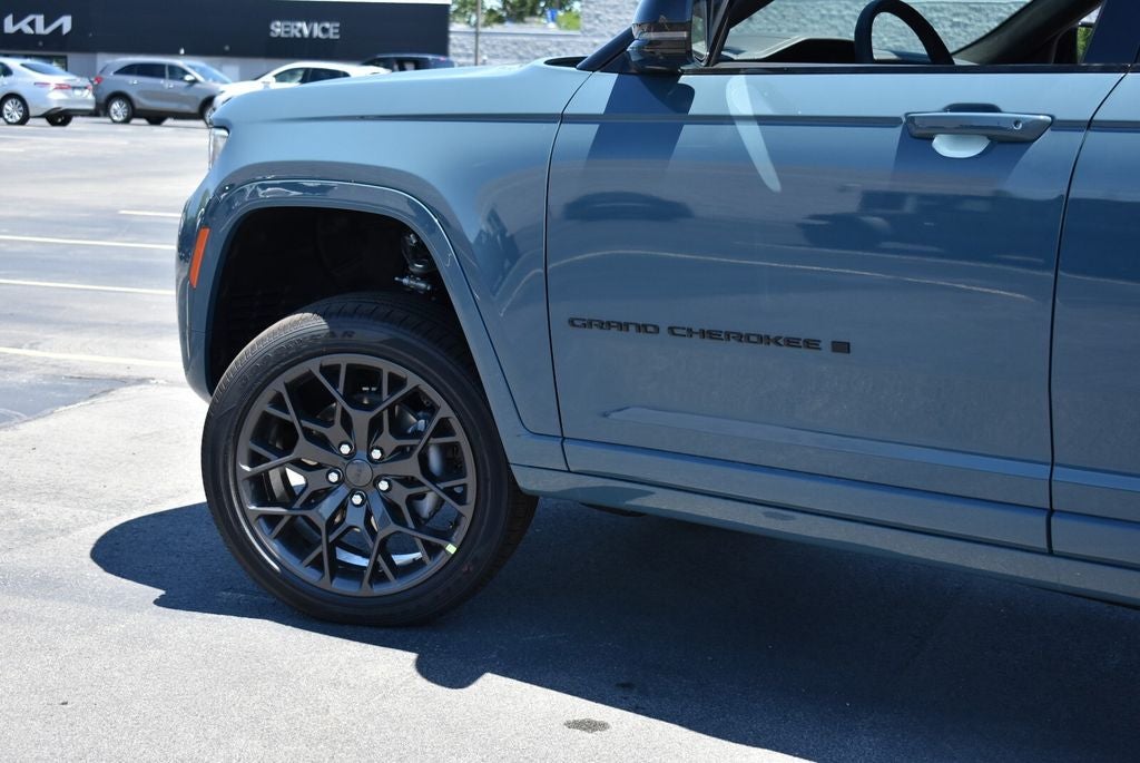 2026 Jeep Grand Cherokee Summit