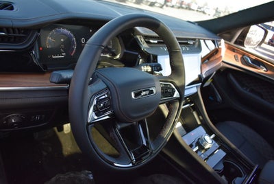 2026 Jeep Grand Cherokee Summit