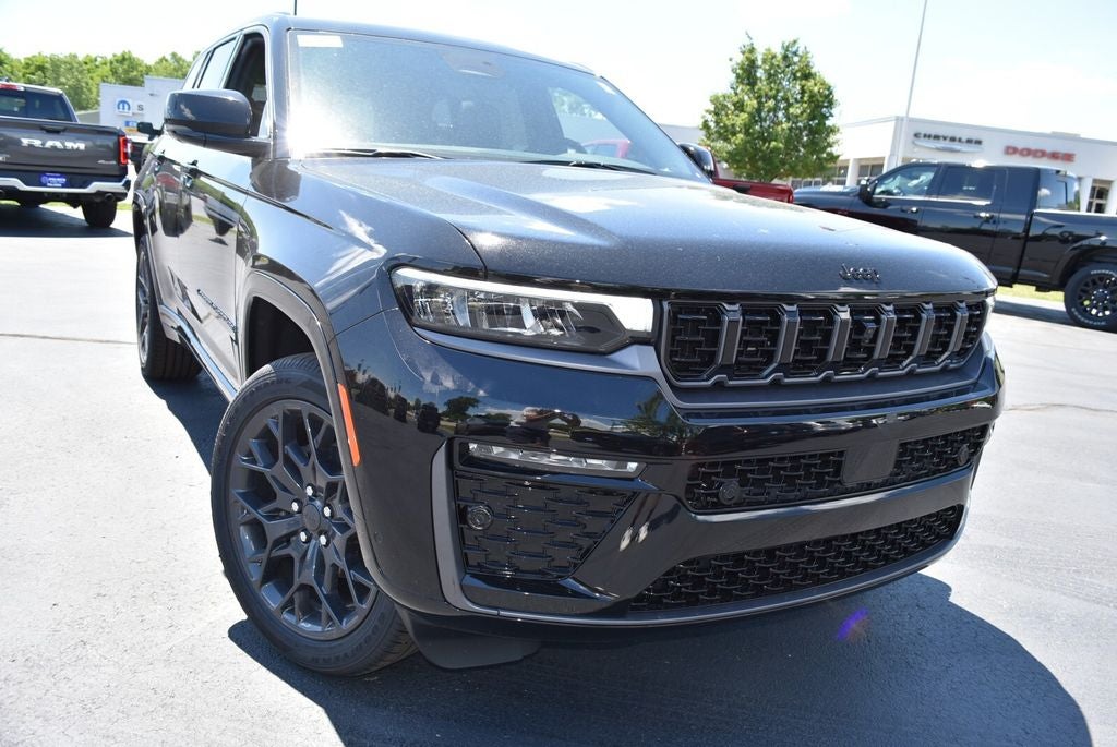 2026 Jeep Grand Cherokee Summit