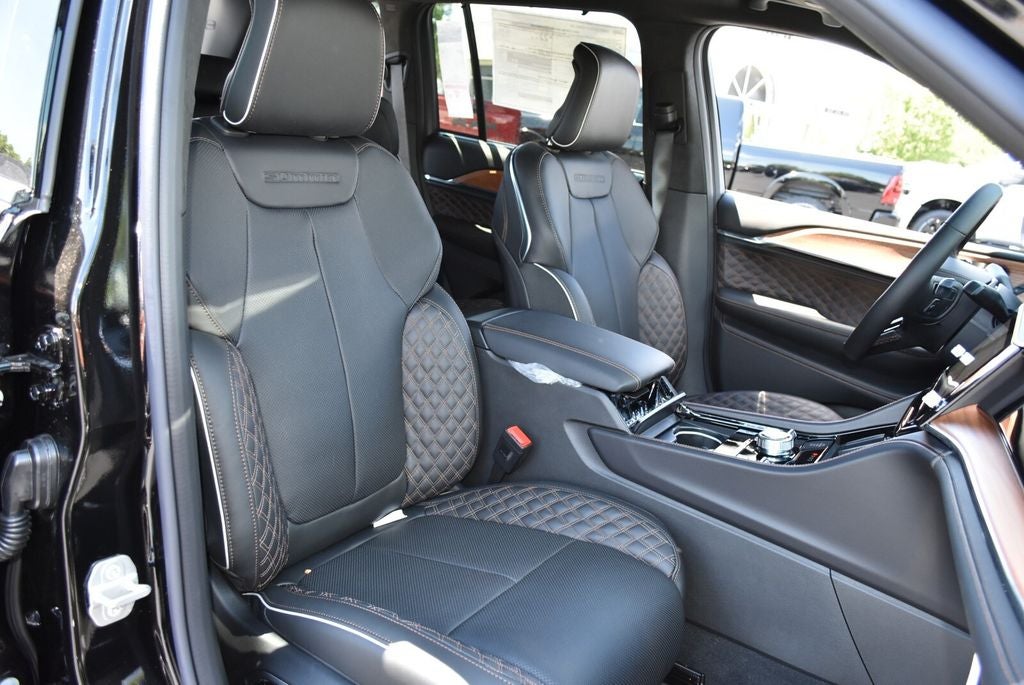 2026 Jeep Grand Cherokee Summit