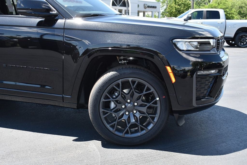2026 Jeep Grand Cherokee Summit