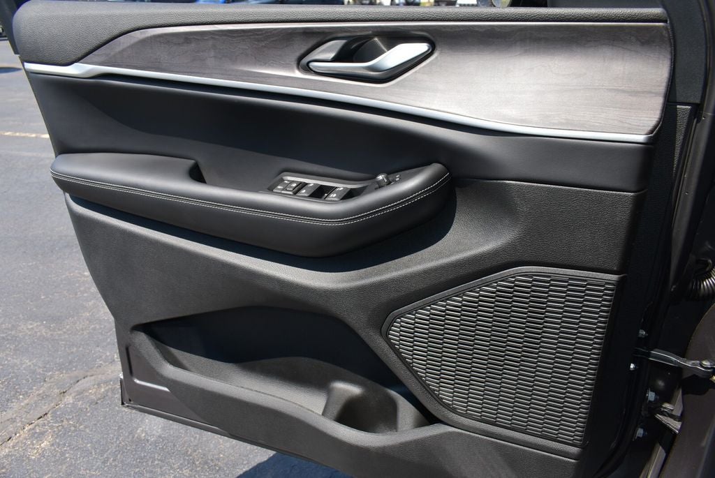 2026 Jeep Grand Cherokee L Altitude