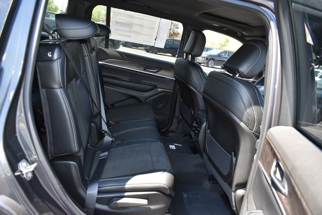 2026 Jeep Grand Cherokee L Altitude