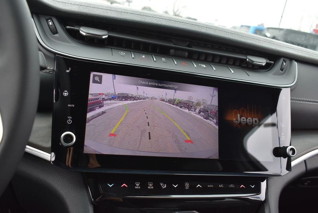 2026 Jeep Grand Cherokee L Laredo