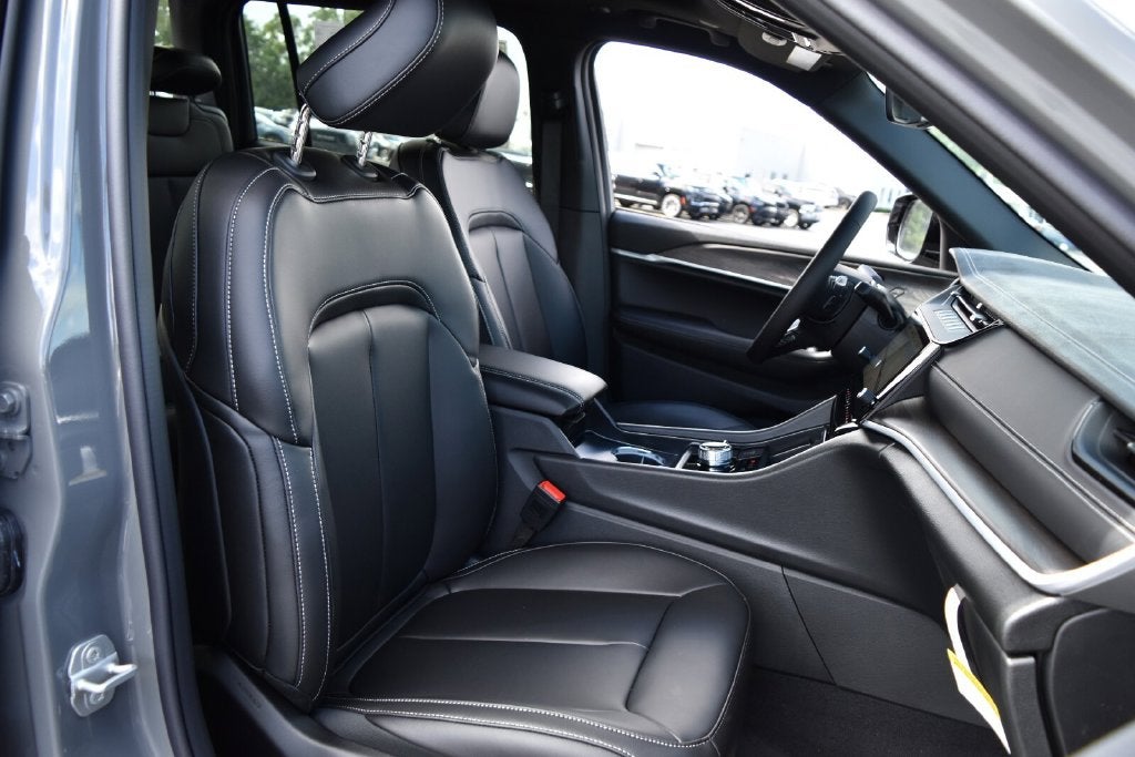 2027 Jeep Grand Cherokee L Limited