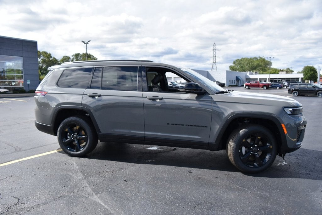 2027 Jeep Grand Cherokee L Limited