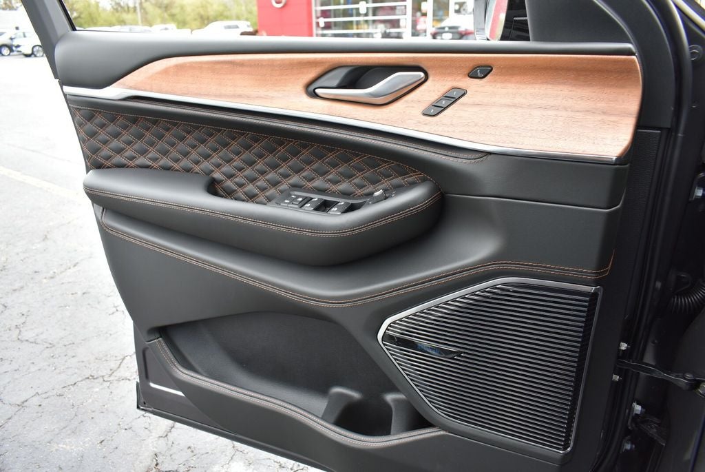 2026 Jeep Grand Cherokee L Summit