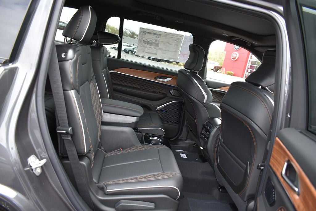 2026 Jeep Grand Cherokee L Summit