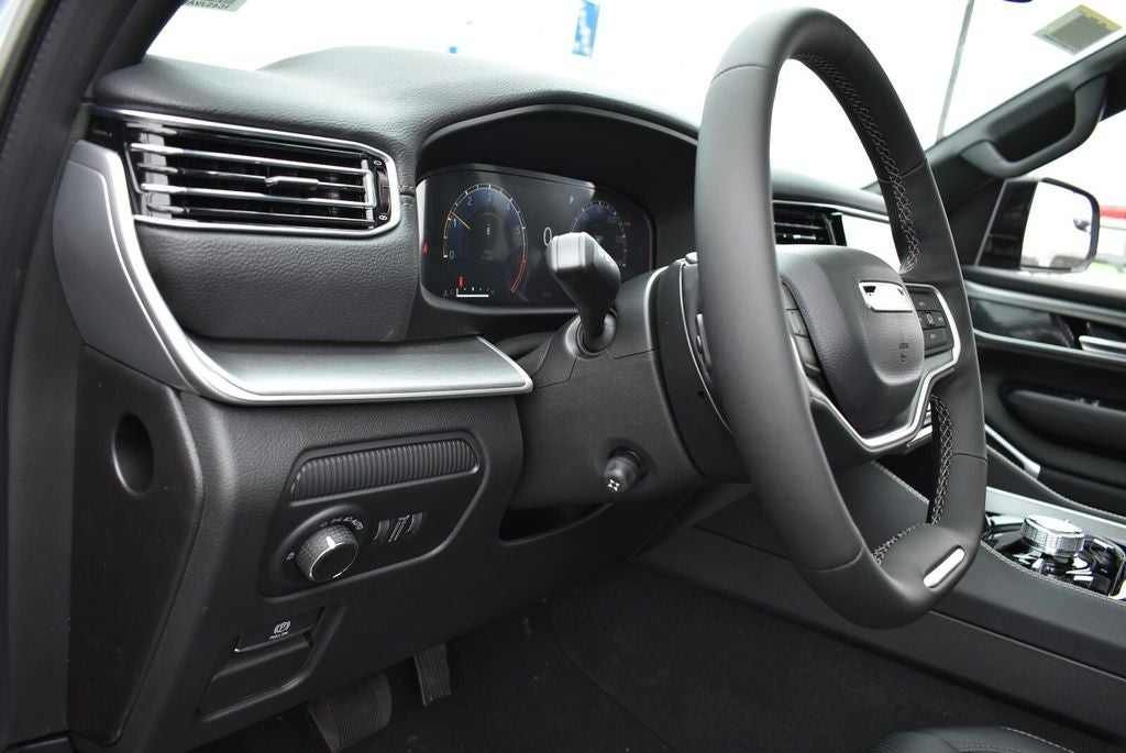 2026 Jeep Grand Wagoneer Upland