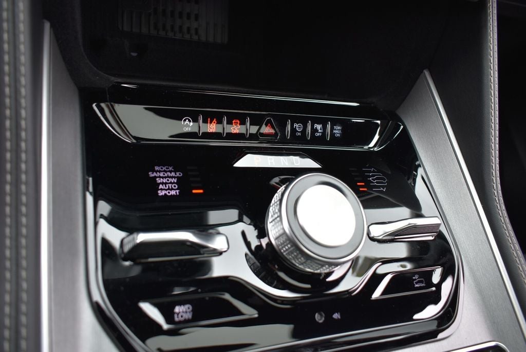 2026 Jeep Grand Wagoneer Upland