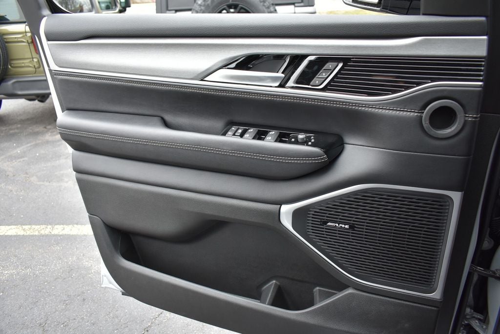 2026 Jeep Grand Wagoneer Upland