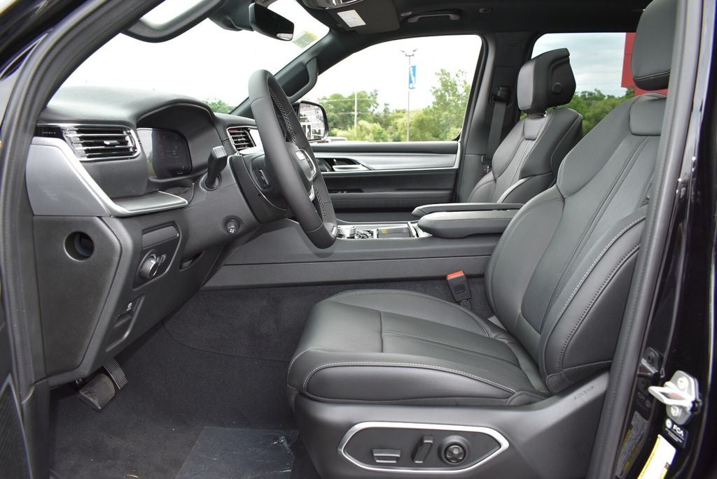 2026 Jeep Grand Wagoneer Upland