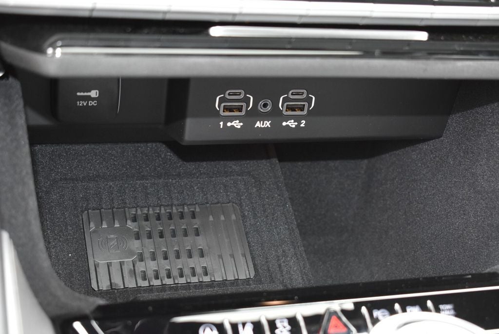 2026 Jeep Grand Wagoneer Upland