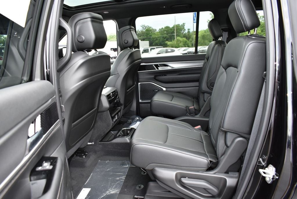 2026 Jeep Grand Wagoneer Upland