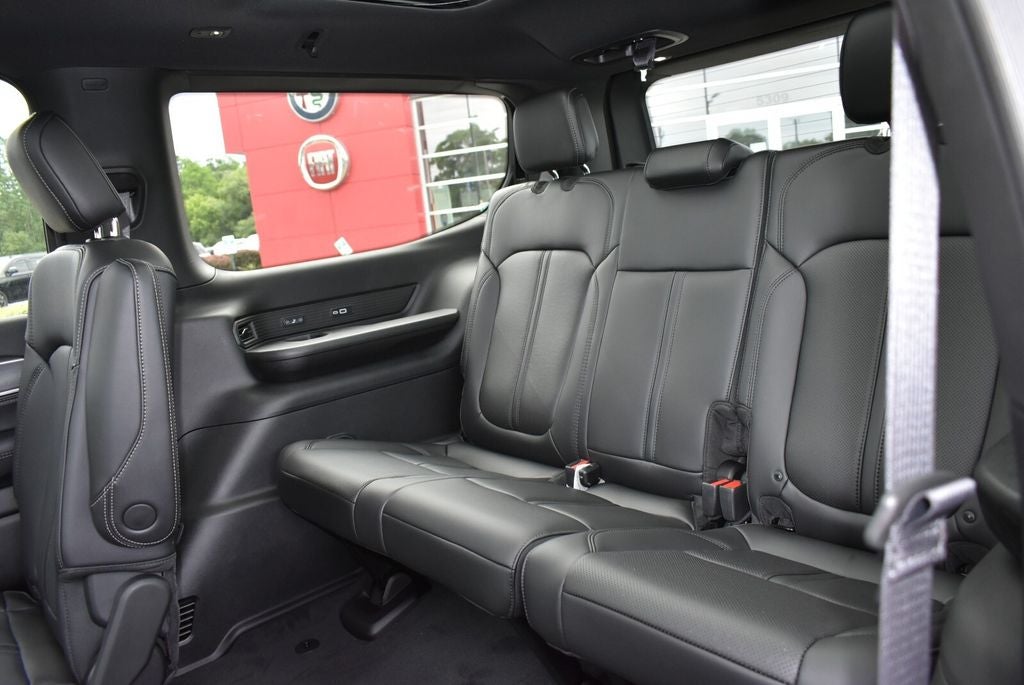 2026 Jeep Grand Wagoneer Upland
