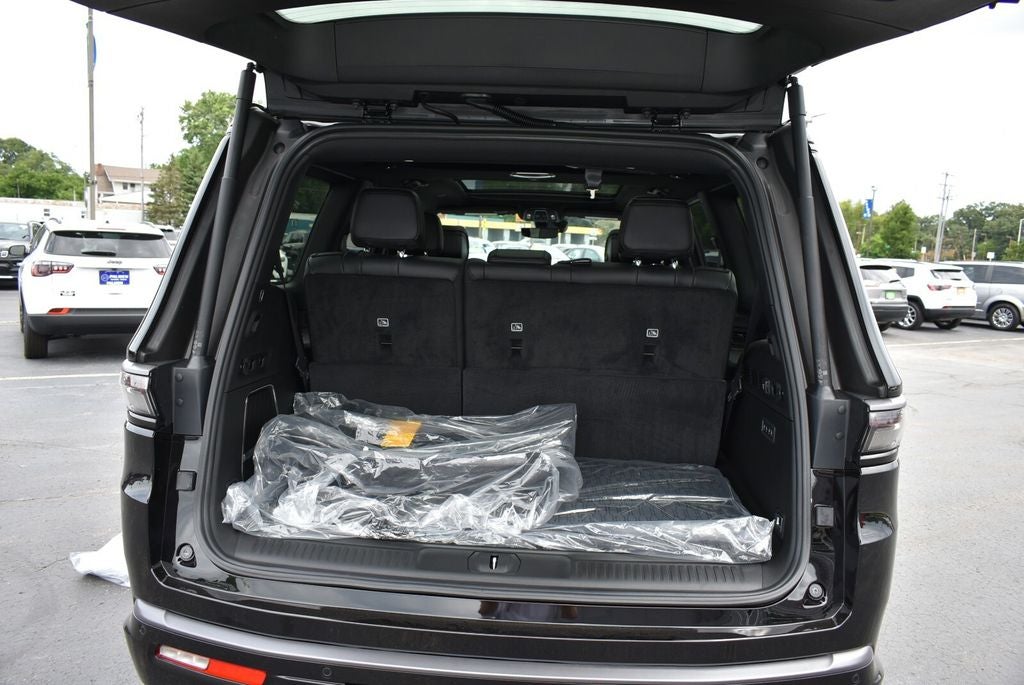 2026 Jeep Grand Wagoneer Upland