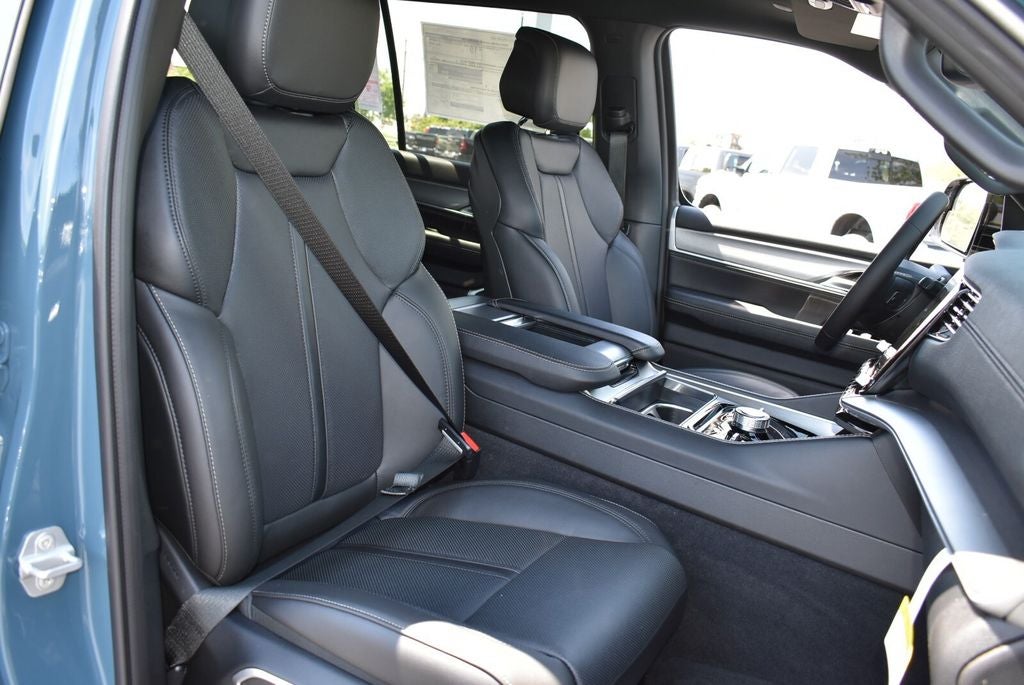 2026 Jeep Grand Wagoneer Upland