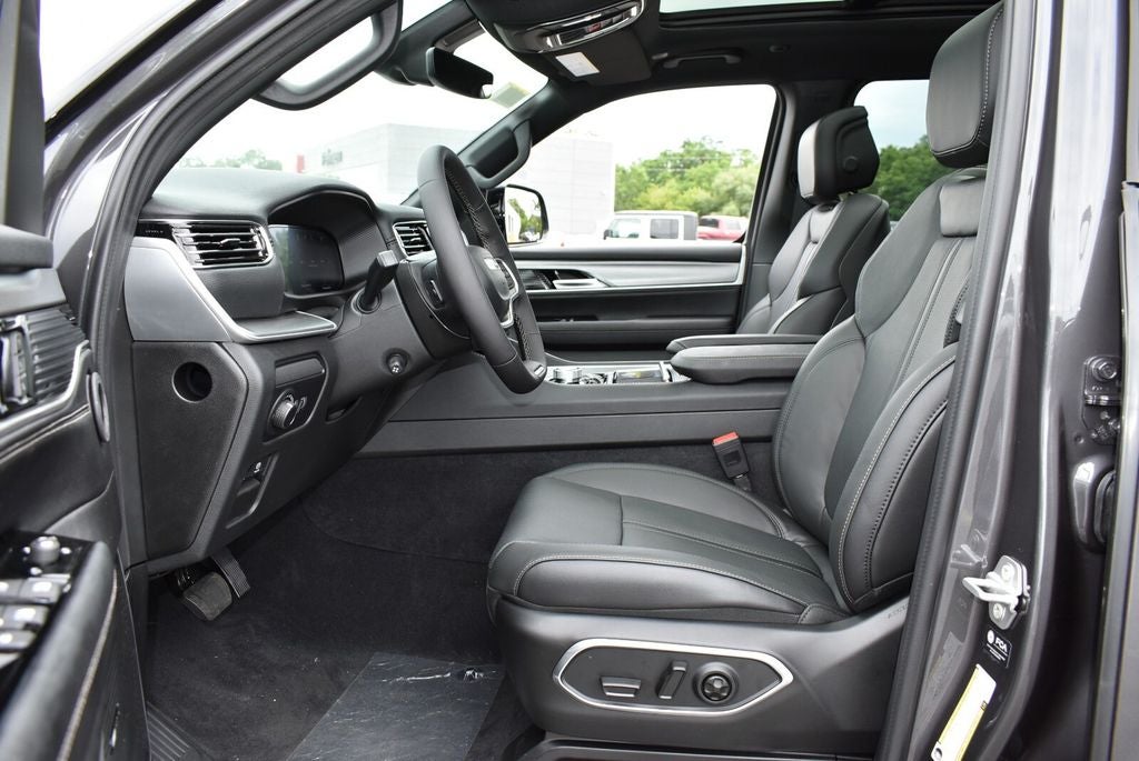 2026 Jeep Grand Wagoneer Upland