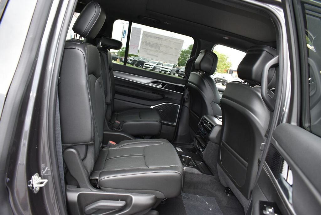2026 Jeep Grand Wagoneer Upland
