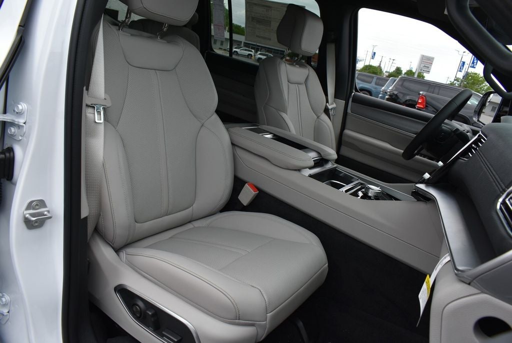 2026 Jeep Grand Wagoneer 4x4